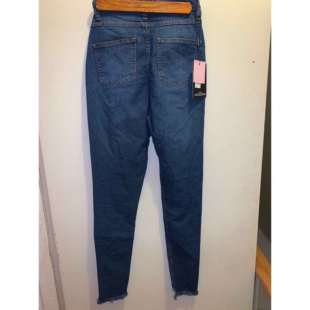 PrettyLittleThing Jeans - Picture 2 of 3